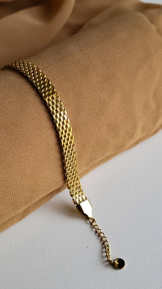Golden Ribbon Bracelet